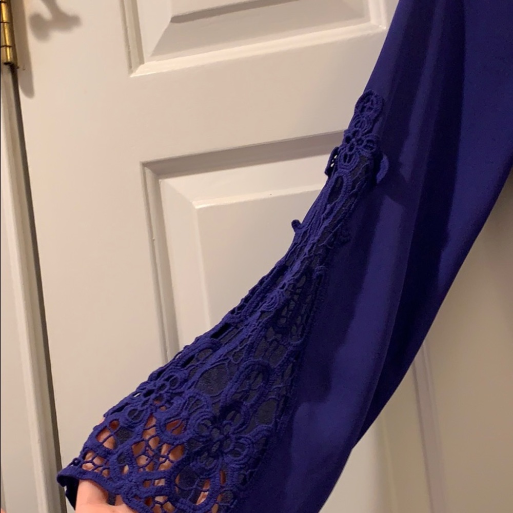 Blue Romper with knit detail on sleeve - Picture 3 of 4